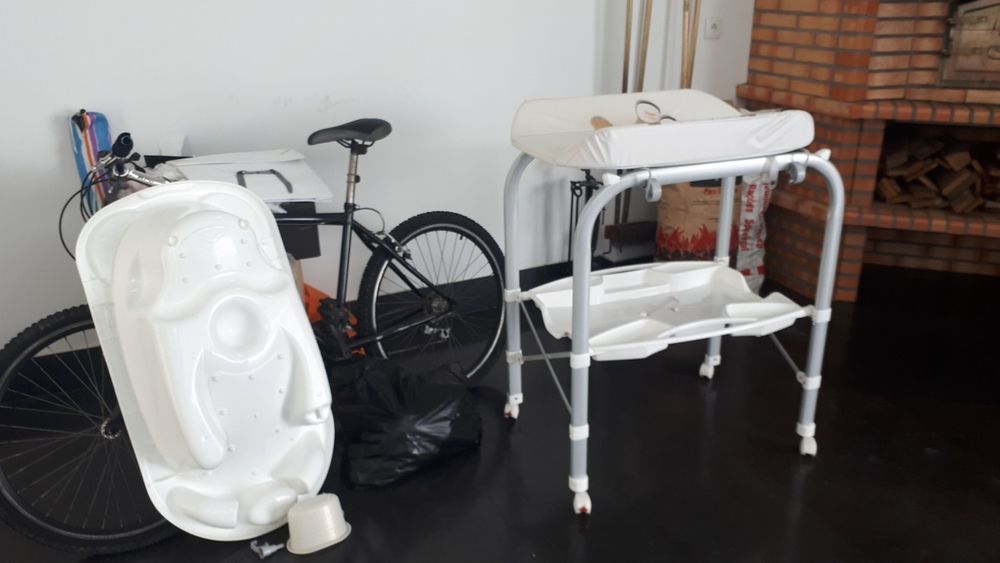 Banheira e trocador CAM