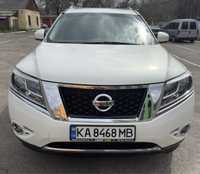 Nissan Pathfinder 2.5 HEV CVT (230 к.с.) 4 WD 2013