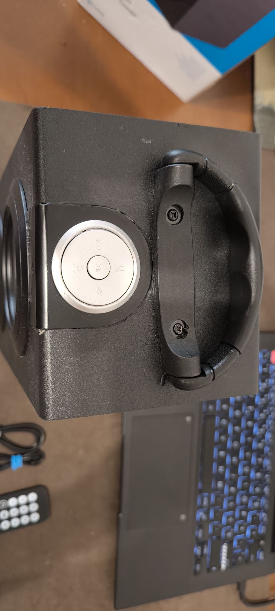 Coluna Bluetooth Portátil CuboQ - Sound Tower