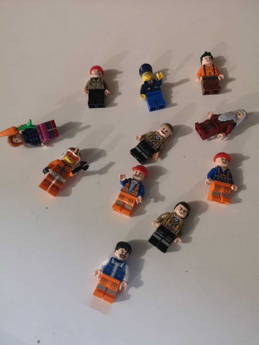 figurki lego - 11 sztuk