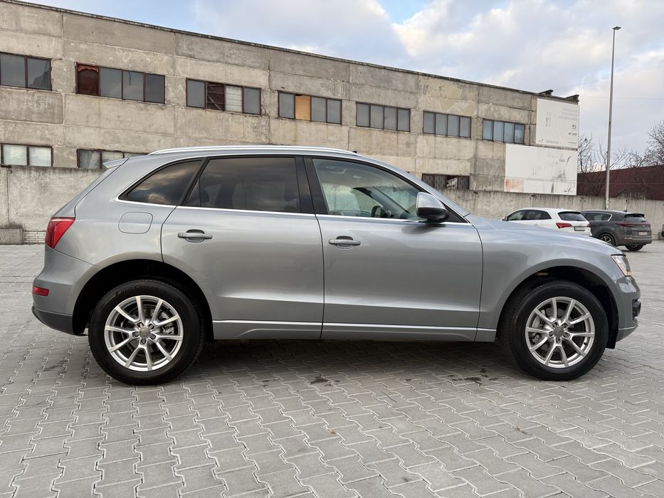 Audi Q5 Рідна фарба / Автомат