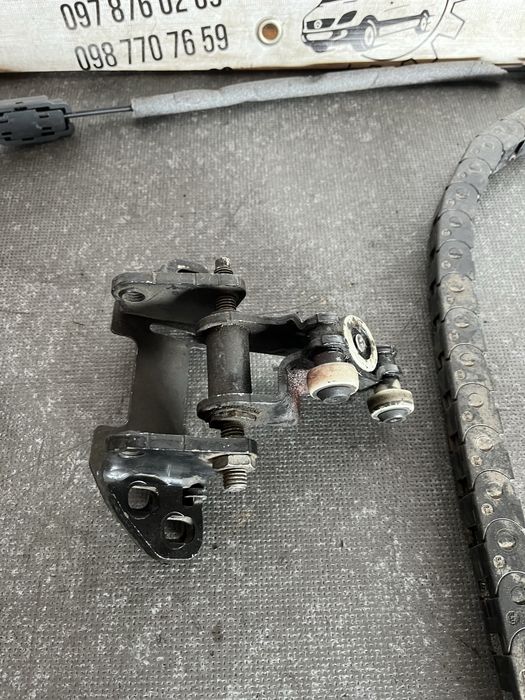 Комплект роликів ЛІВОЇ зсувної дверки Mercedes Sprinter w906 / Crafter