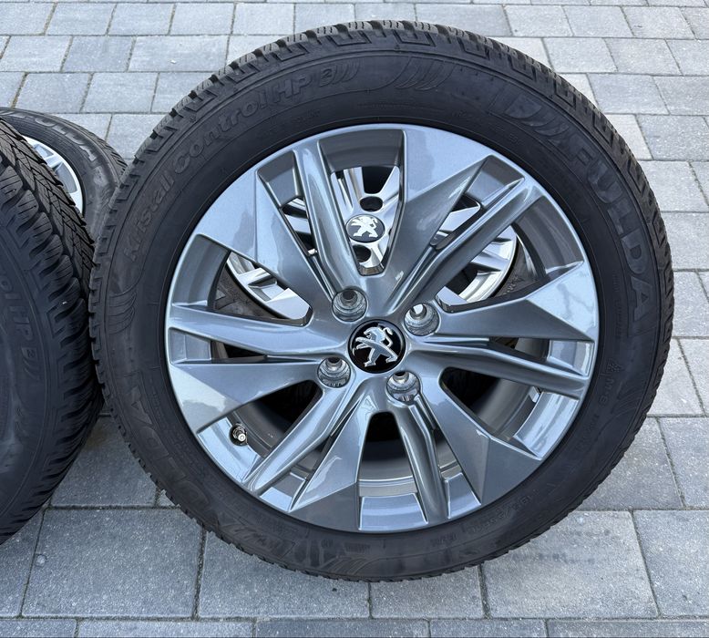Oryginalne Felgi Peugeot 208 4x108 6.5J ET32 195/55R16 97H Zima 2022r