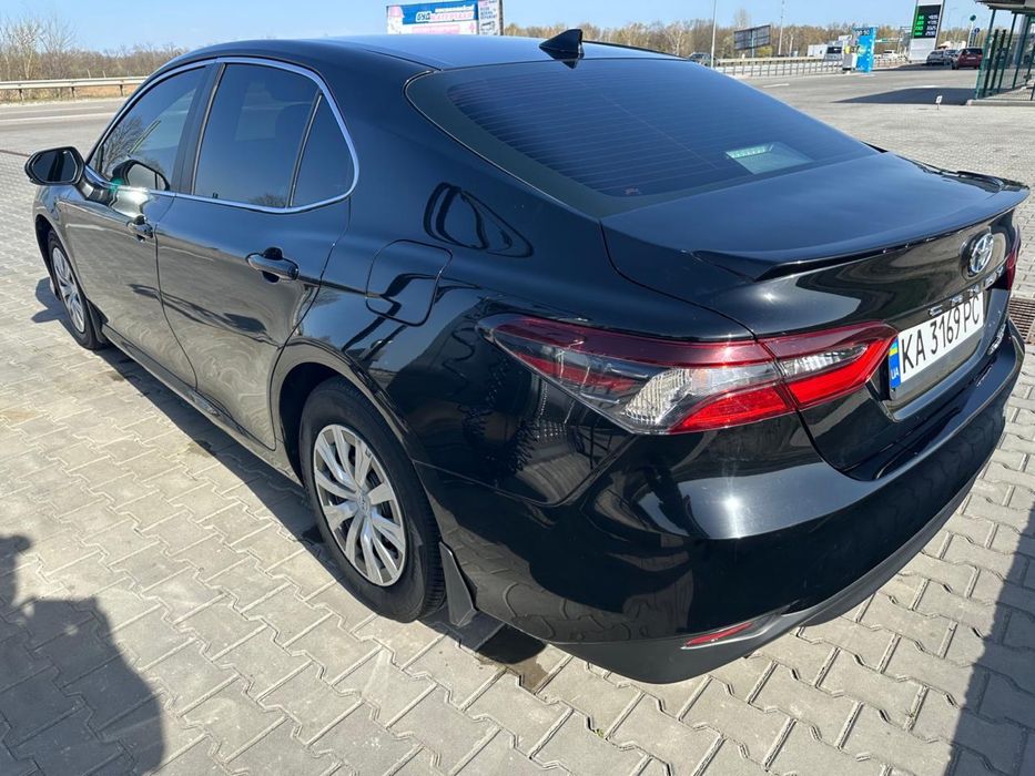 Автомобіль Toyota Camry 70, 2022 рік, гібрид, Тойота Камрі 70, 64000