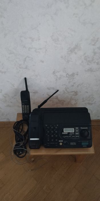 Факс Panasonic с радиотрубкой в комплекте