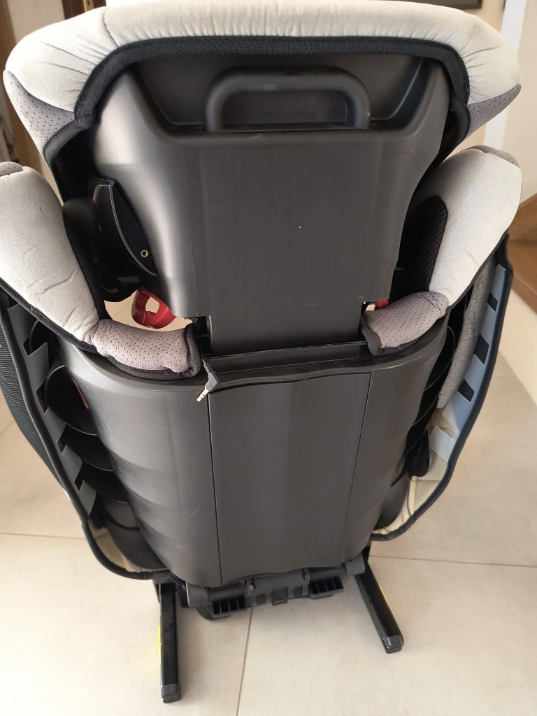 Fotelik samochodowy Recaro Monza Nova Seatfix Grey 15-36Kg