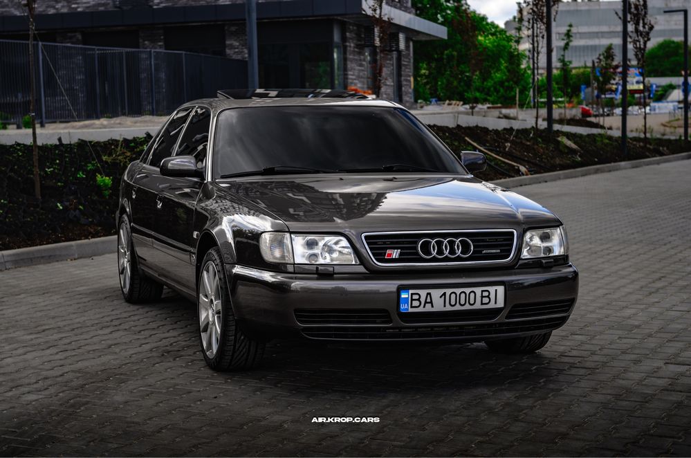 Audi S6 2.2 turbo quattro