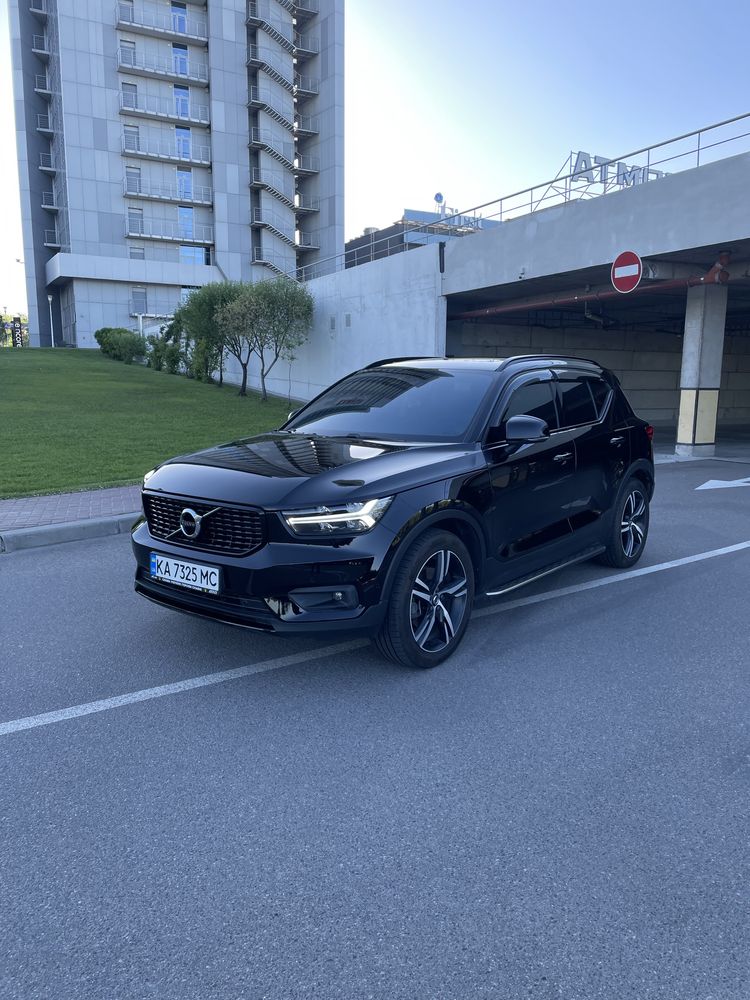 VOLVO XC40, 2018, 2.0 бензин