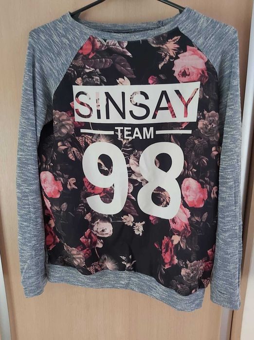 Sprzedam delikatny sweterek damski Sinsay M/L