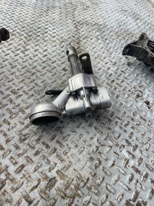 Запчастини двигуна Mercedes 123 126 M110