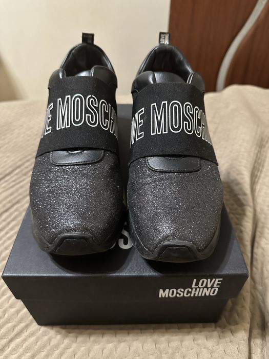 Moschino кросівки 40 р. Оригінал