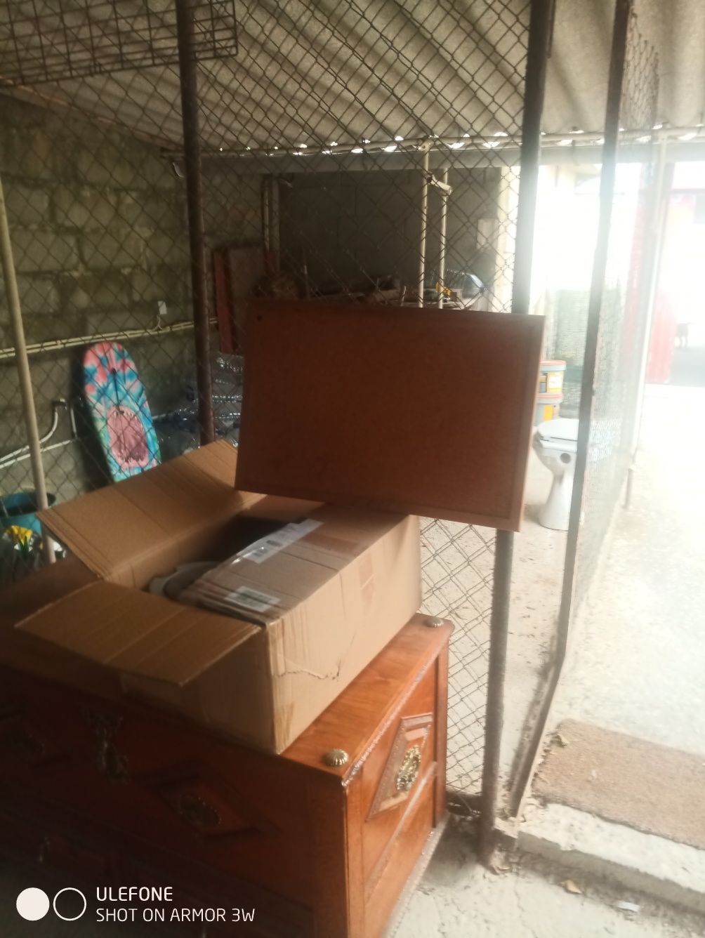 Arca antiga em bom estado