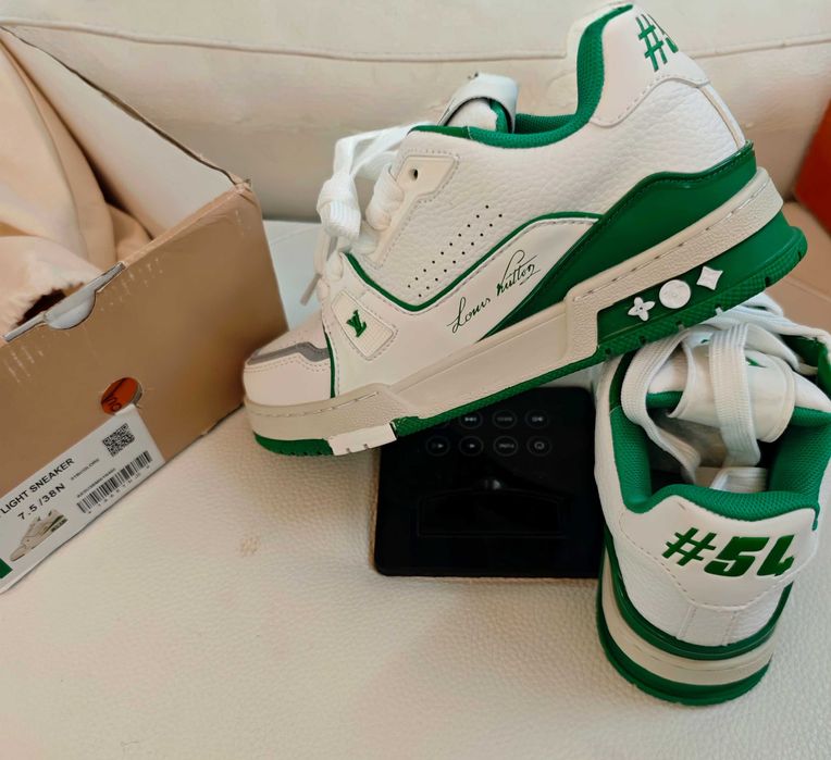 Tênis Louis Vuitton