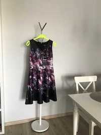 Piękna wiosenna sukienka DKNY , nowa roz8