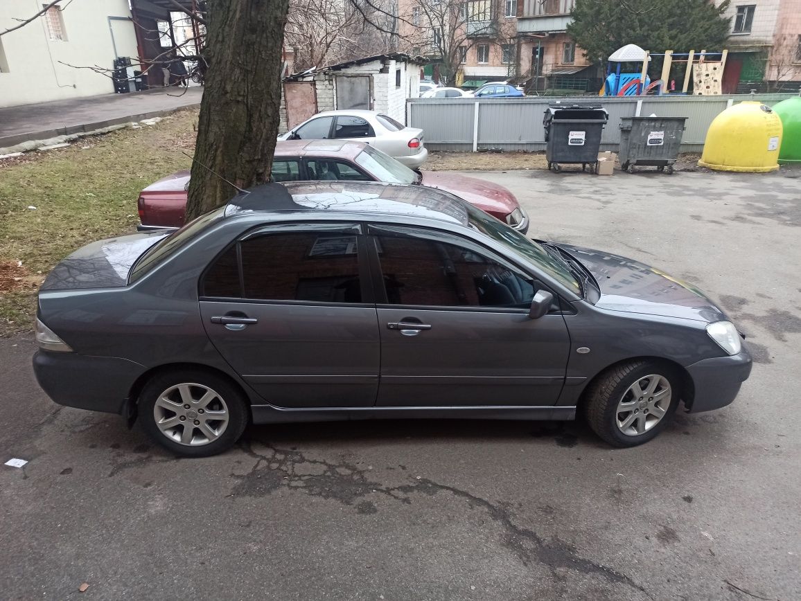 Продам Mitsubishi Lancer 2005