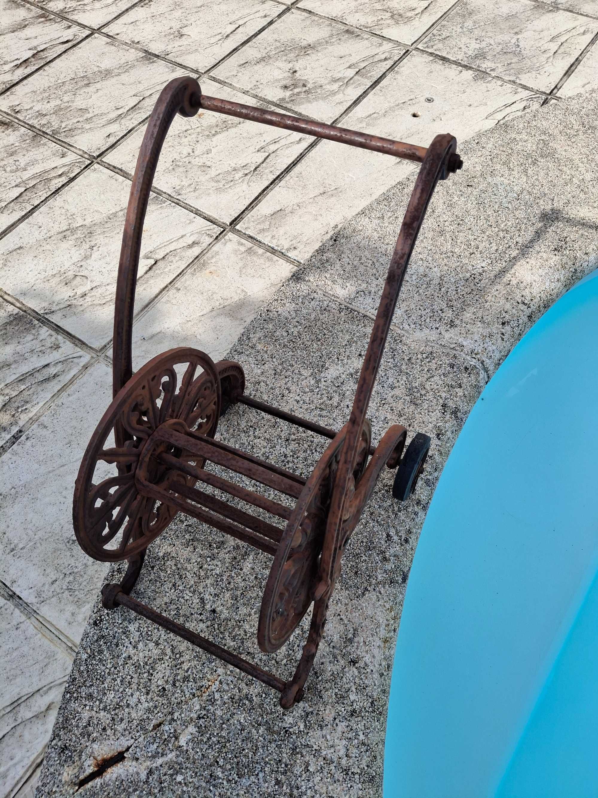 Enrolador de mangueira em ferro