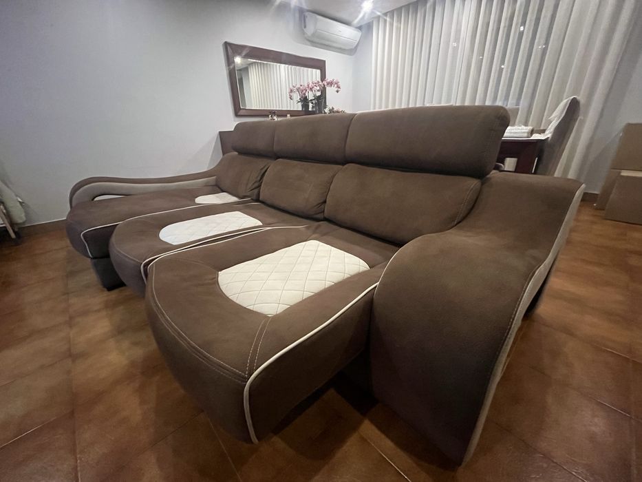 “Sofá com Chaise Direita – 2,90m | Castanho/Bege | 850€”
