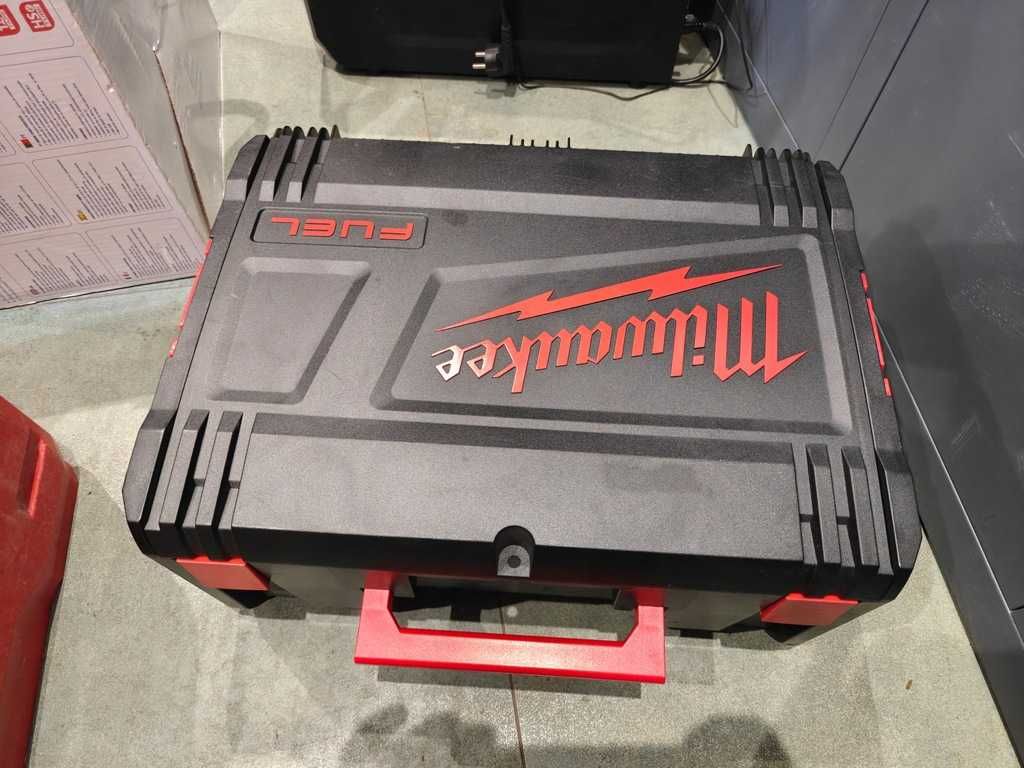 Pilarka tarczowa Milwaukee M12 CCS44 AKU 12V 2x 4.0 Ah..NowA.PAT2442.