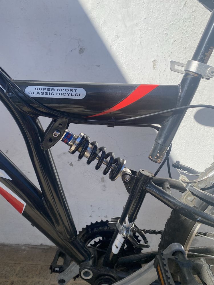 Bicicleta GKX Full suspension
