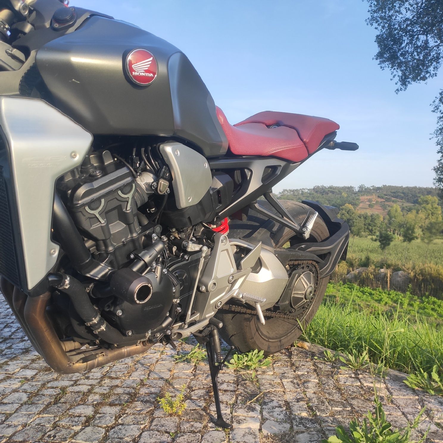 Honda cb 1000 r 2018