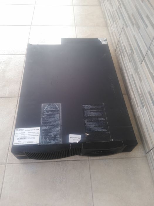 Инвертор UPS-TOP 3000 RM 3000VA