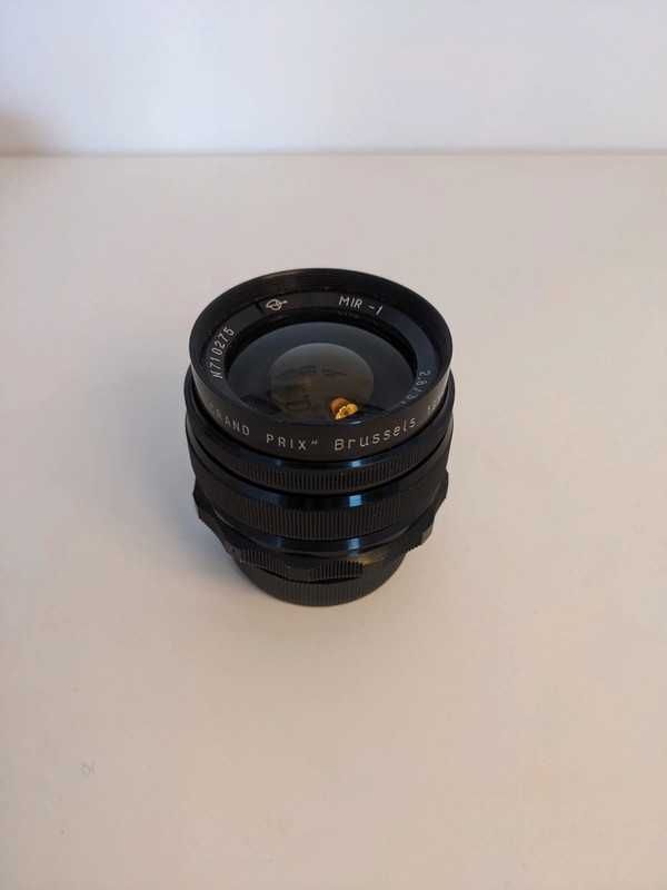 Mir1b 37mm + Helios 44m 58mm + RevueFlex SD1