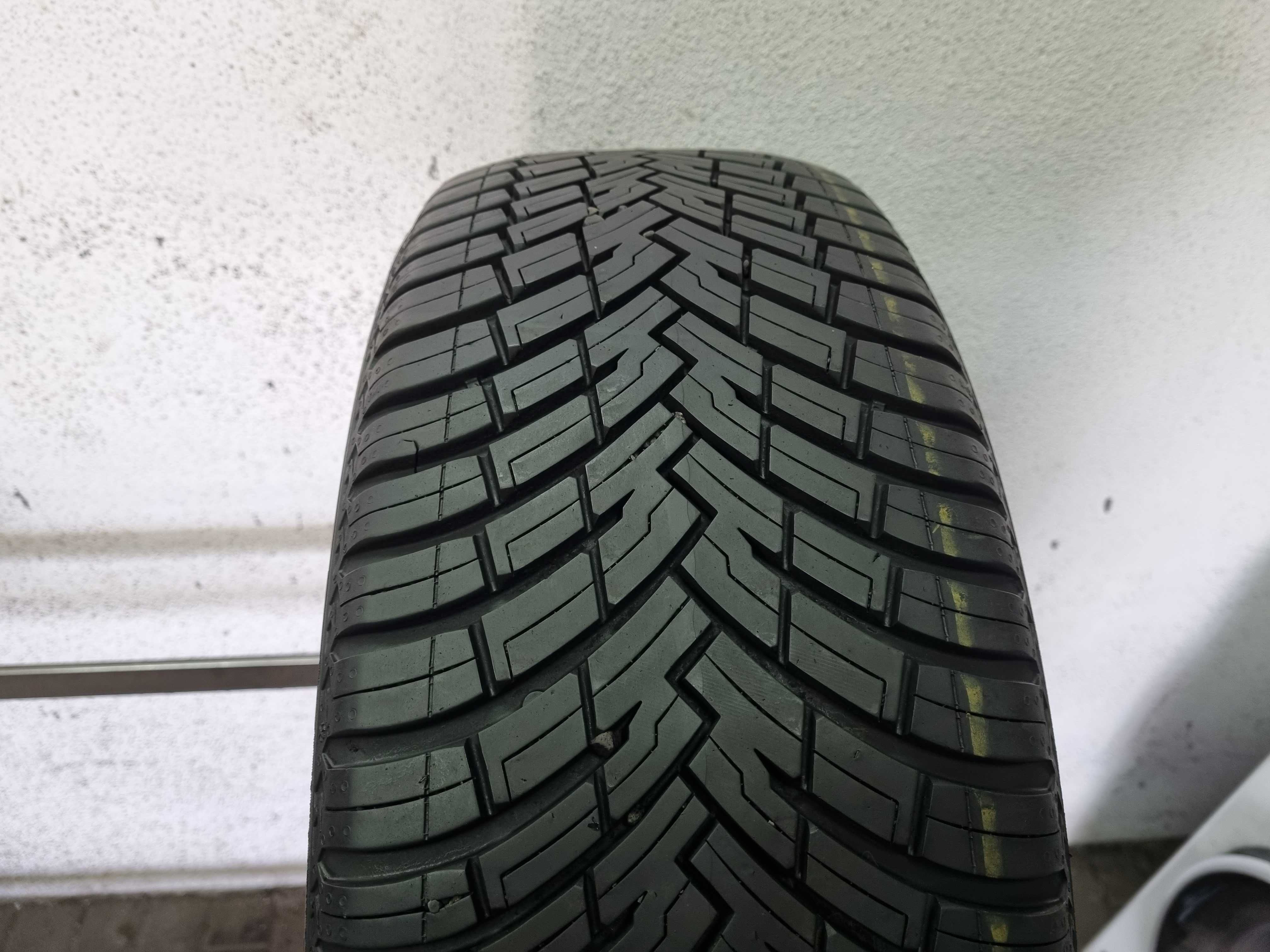 205/50/17 93W Pirelli Cinturato Allseason SF2 D.1623