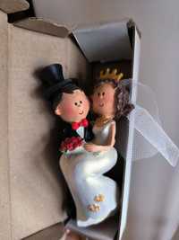 Свадебная фигурка в торт, фигурка жениха и невесты.