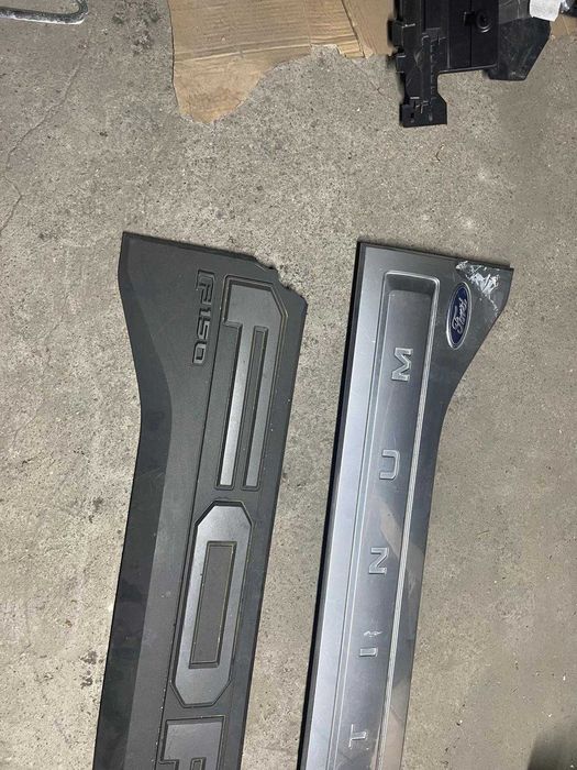 Ford F150 plastiki na klape