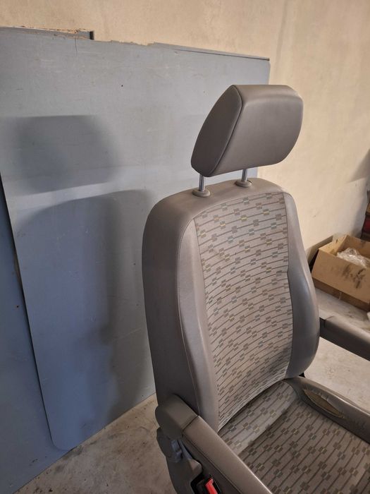 Fotel kierowcy Kapitański VW Transporter T5 FL