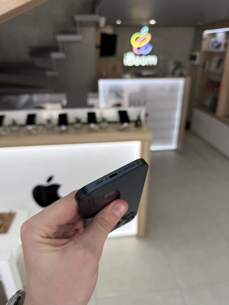Б/у iPhone 13 128Gb Midnight