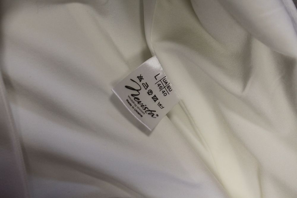 Весільна Сукня М розмір, Міді