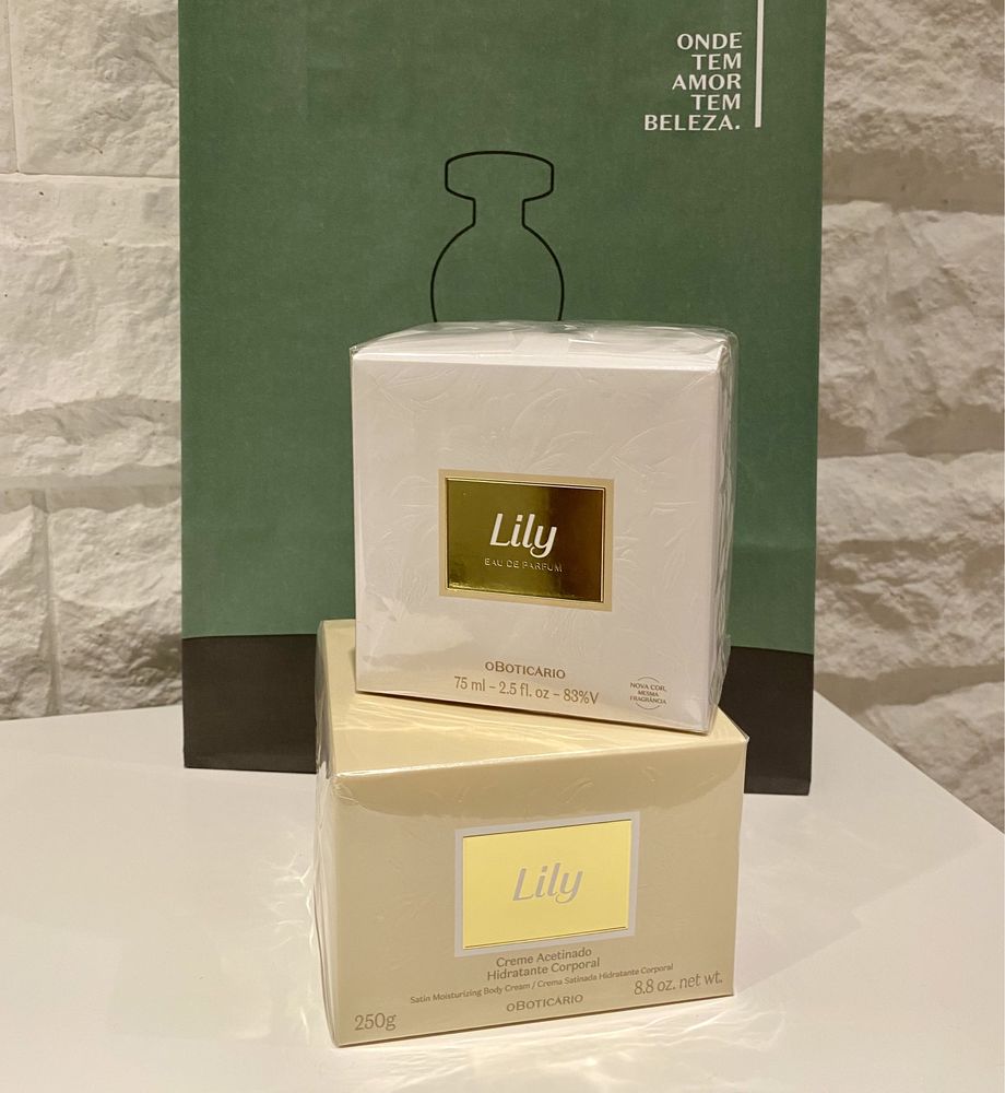 Kit Lily perfume+ creme acetinado