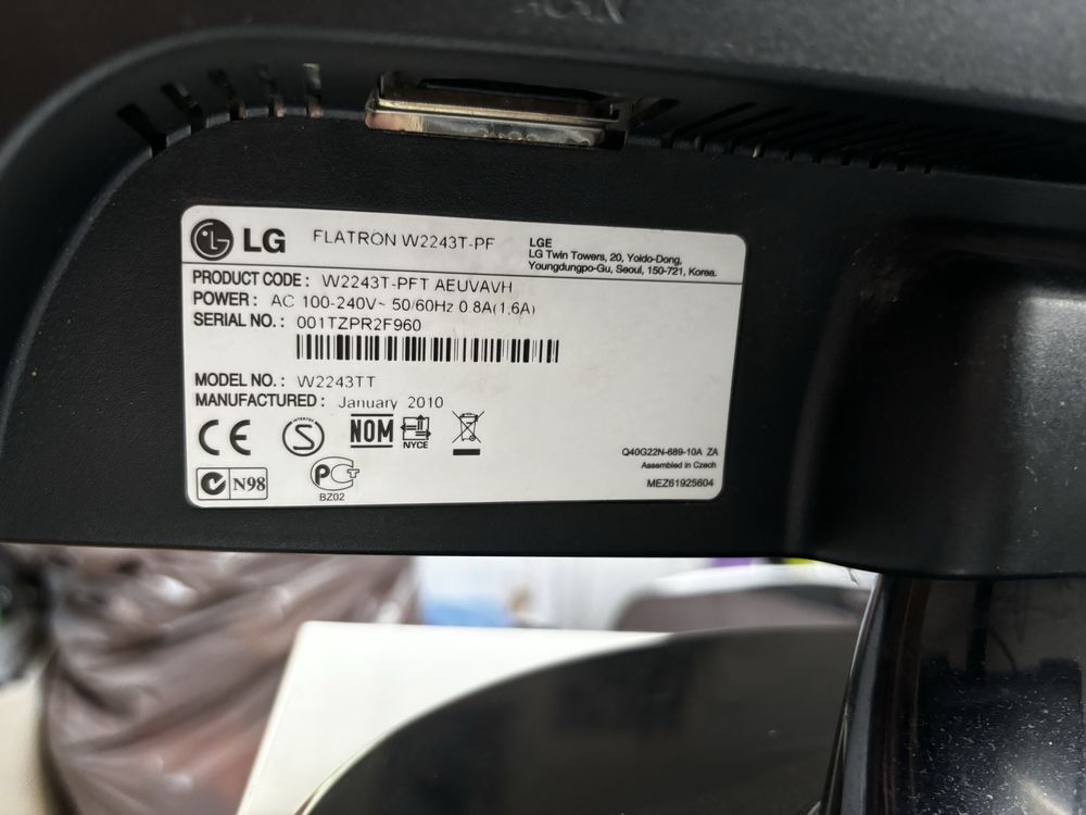 Monitor LG 22” 1920x1080 px