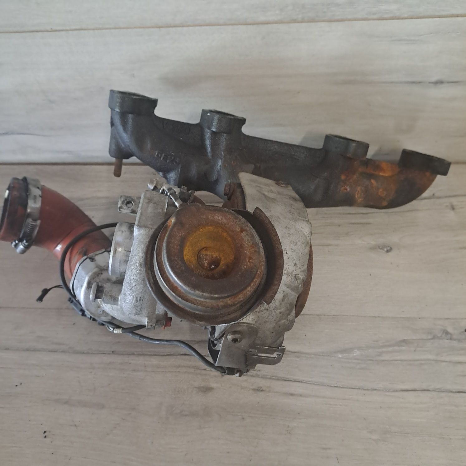 Turbosprężarka Turbina Passat B6 Octavia 2 BMP BMM BVD
