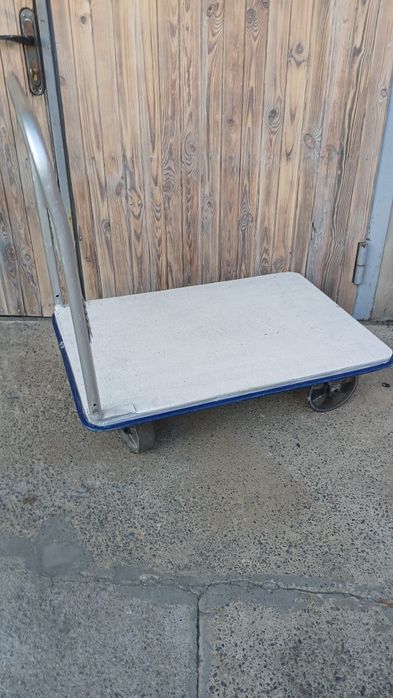 Тачка, возик, платформа