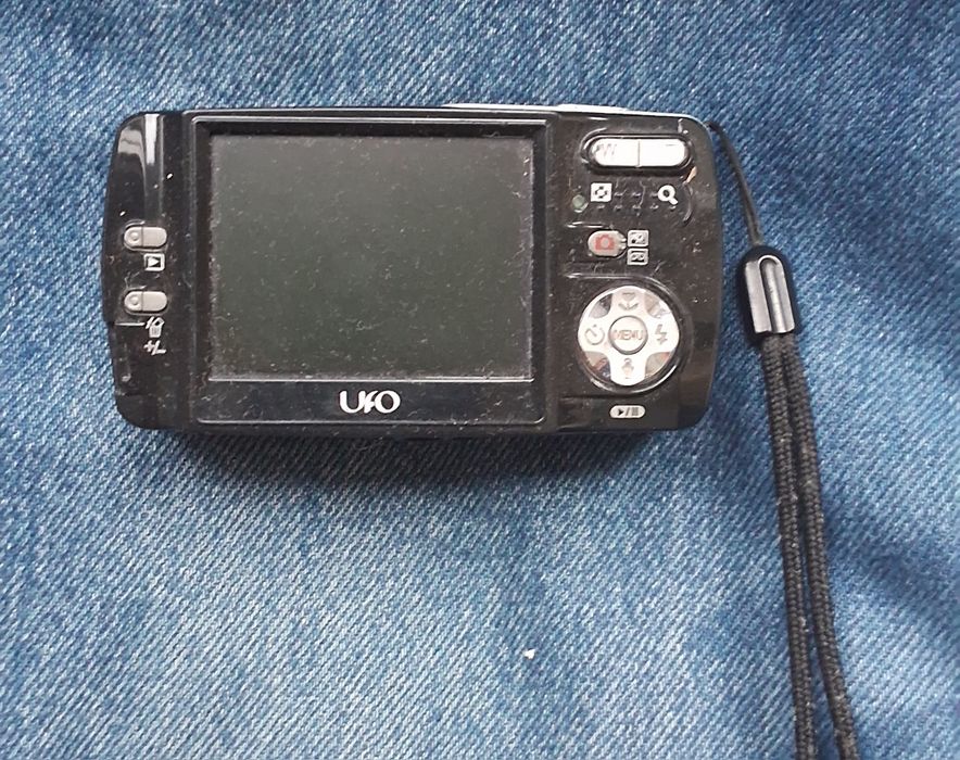 Цифровий фотоапарат ufo