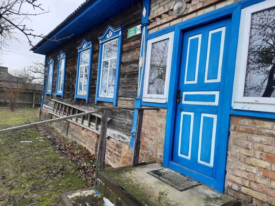 Сухолуччя, добротний дерев'яний будинок  114 кв.м. Недалеко море