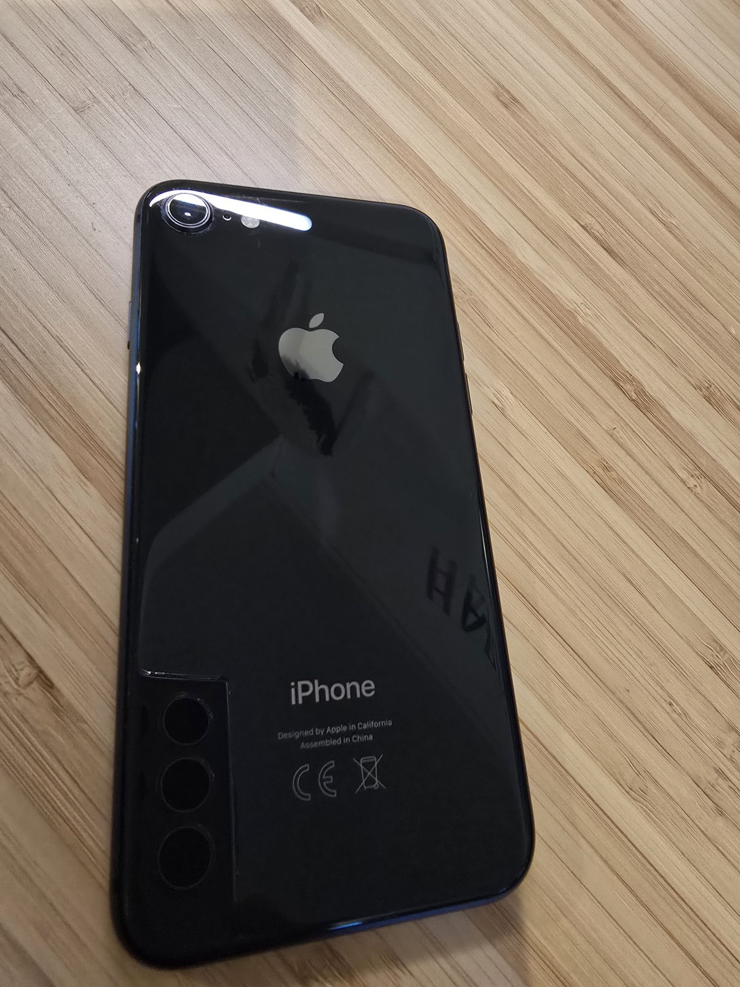 telefon iPhone 8 64GB