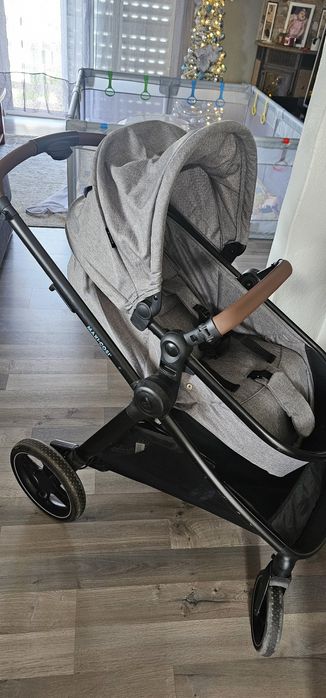 Trio Maxi-Cosi Zelia S + Base FamilyFix 360
