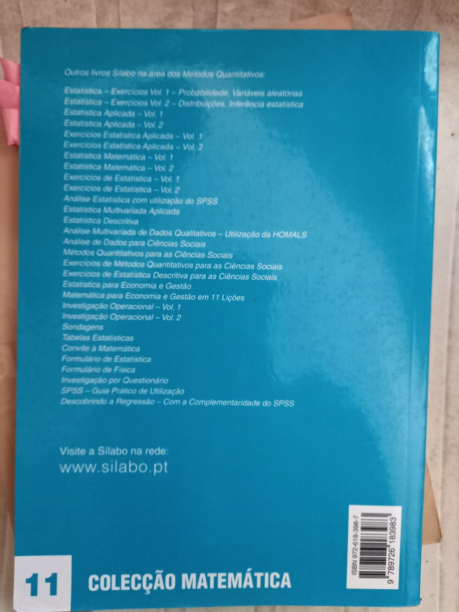 Álgebra Linear - matrizes e determinantes Exercícios