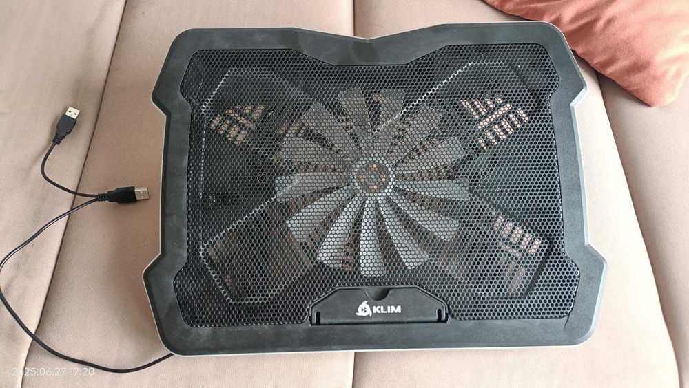 Охлаждающая подставка Klim для ноутбука