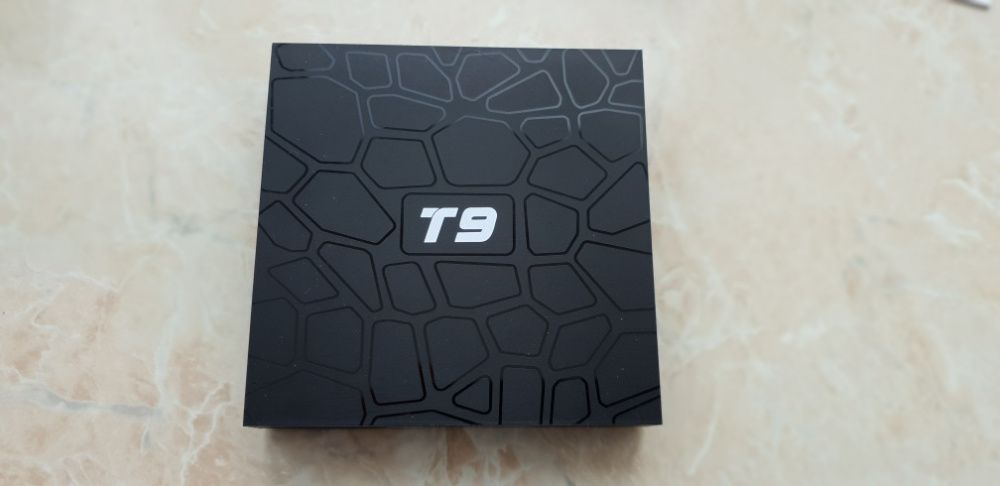 Android TV BOX приставка смарт тв Т9 4 32гб новинка