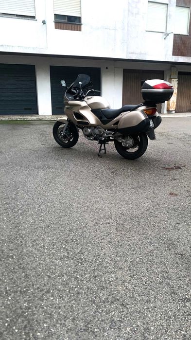 Honda NT650V Deauville