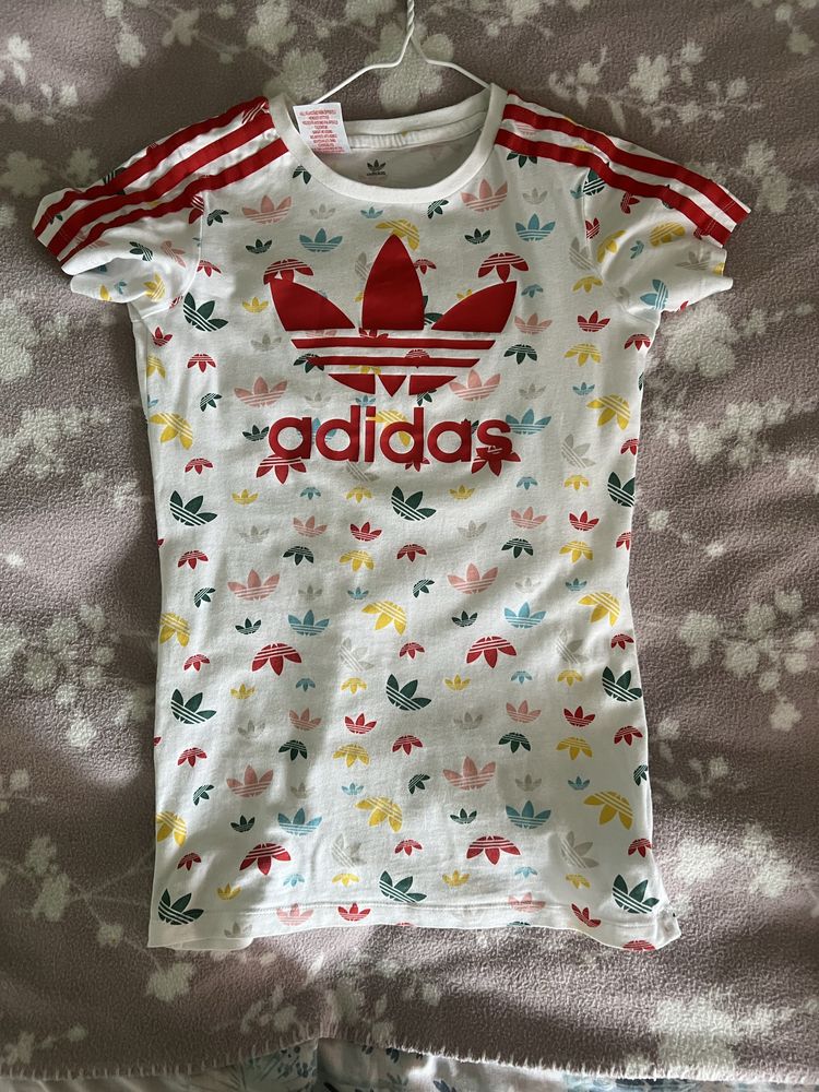 Фудболка жіноча adidas