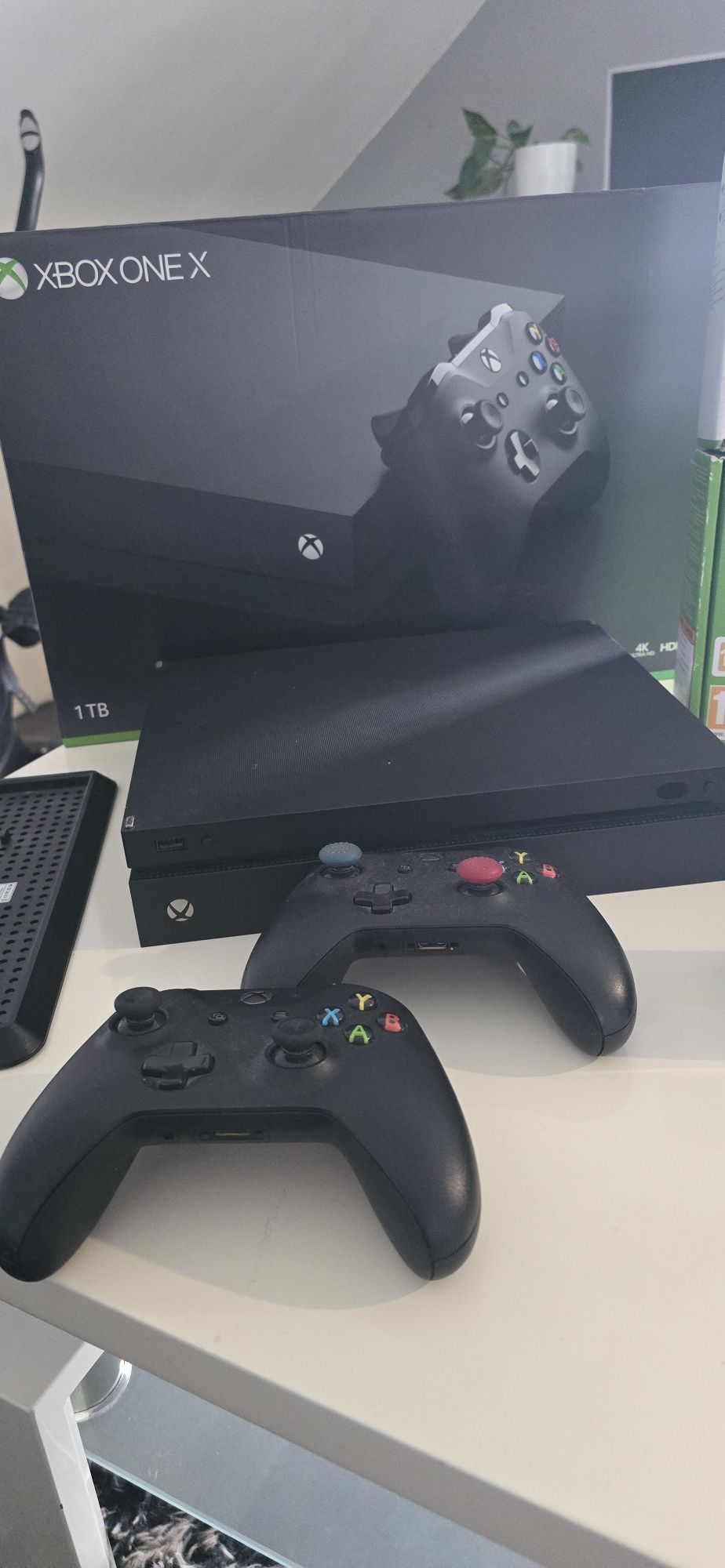 Xbox One Kinect + 2 pady + adapter i gry