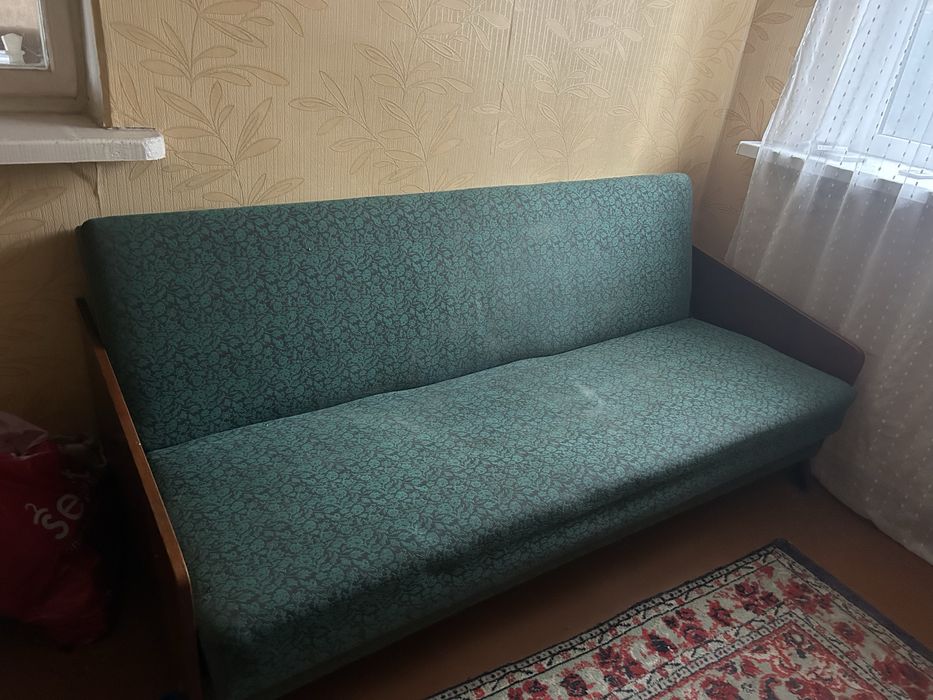 Віддам безкоштовно меблі