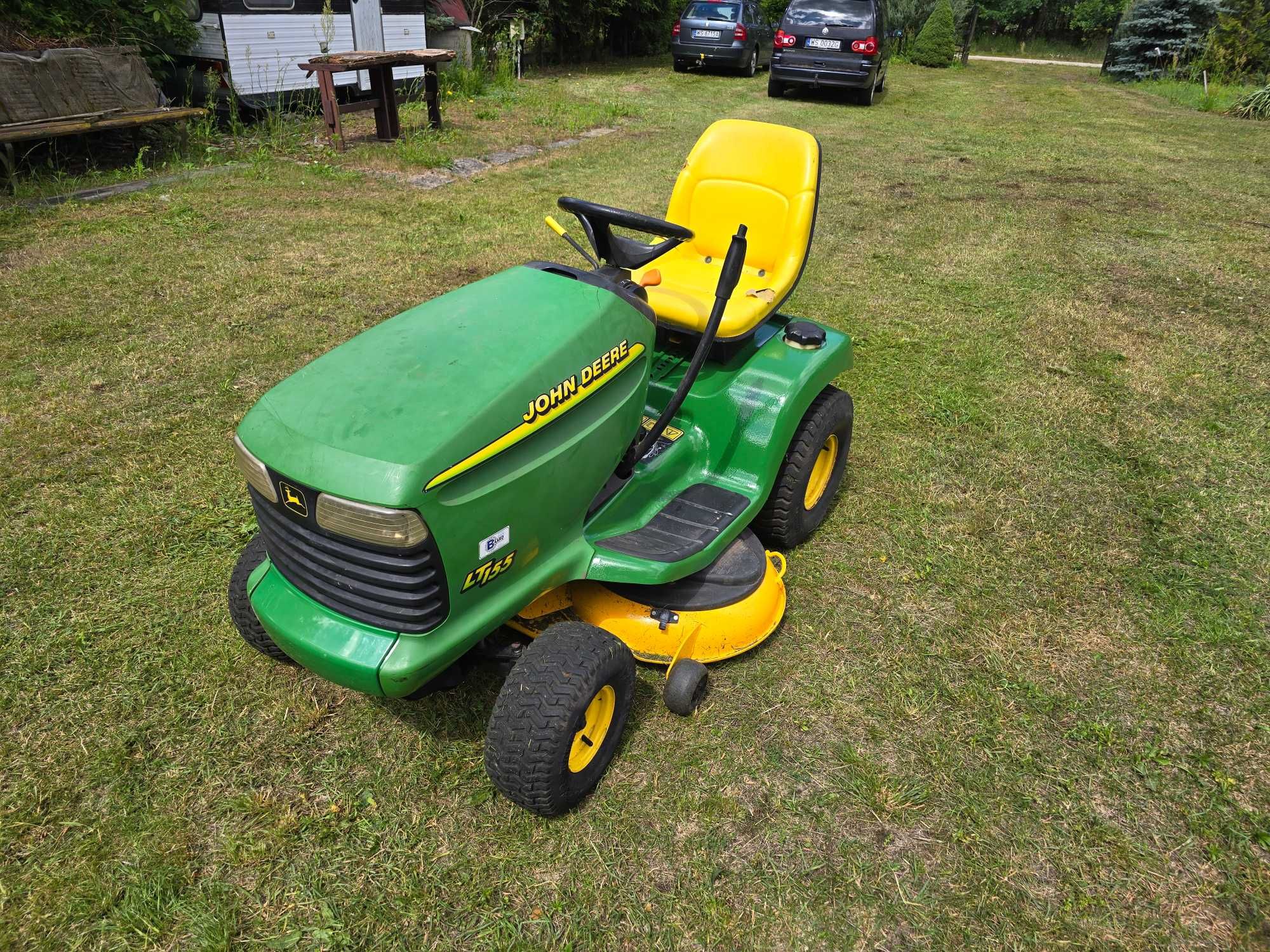 kosiarka traktorek John Deere LT155