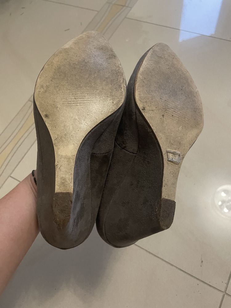 Buty na kotyrnie szare 39 Mohito