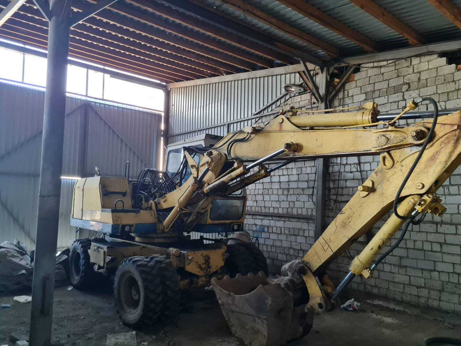 Екскаватор Liebherr 900 Litronic
